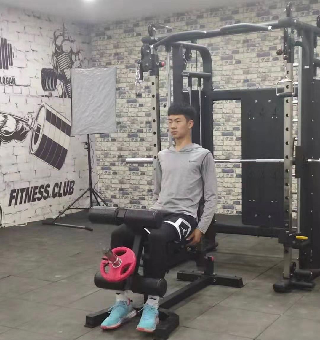 Home Gym With Smith Machine - 2026 Ev Spor Salonu Yapımı Çok